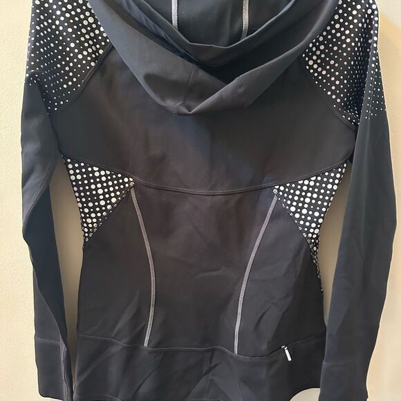 Athleta Workout Pullover 1/4 Zip - Picture 5 of 7